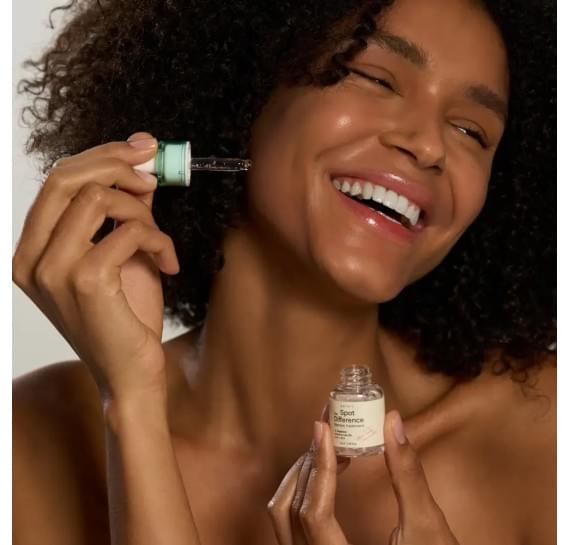 Локальная сыворотка от акне с ниацинамидом AXIS-Y Spot the Difference Blemish Treatment 15 мл