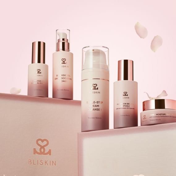Подарочный набор для ухода за кожей лица BLISKIN Timeless Beauty Skin Care 5 Set 100 мл + 90 мл + 50 мл + 50 мл + 30 мл