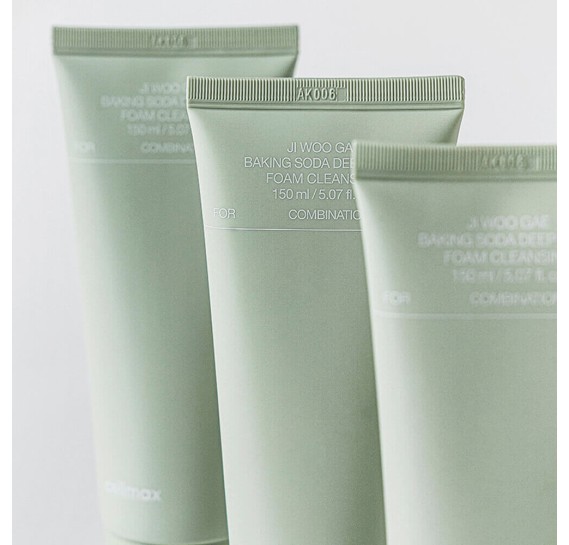 Пенка с содой для глубокого очищения Celimax Ji Woo Gae Baking Soda Deep Pore Foam Cleansing 150 мл