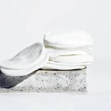 Відлущувальні педи з екстрактом хауттюйнії Celimax Ji Woo Gae Heartleaf BHA Peeling Pad