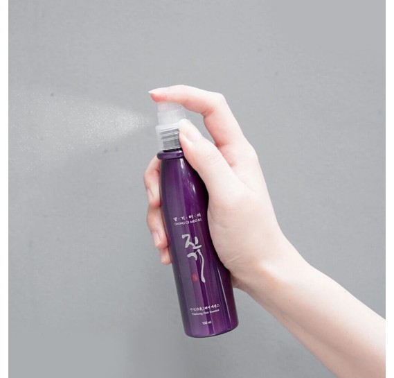Увлажняющая эссенция для восстановления волос Daeng Gi Meo Ri Vitalizing Hair Essence 100 мл