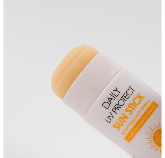 Солнцезащитный стик для всех типов кожи FARMSTAY Daily UV Protect Sun Stick SPF50 PA 16 мл