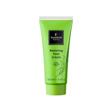 Восстанавливающий крем для ног с грязью Мертвого моря Famirel Restoring Foot Cream