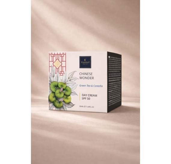 Дневной увлажняющий крем Chinese Wonder с зеленым чаем и центеллой Famirel Chinese Wonder Day Cream SPF 50 Green Tea and Centella 50 мл