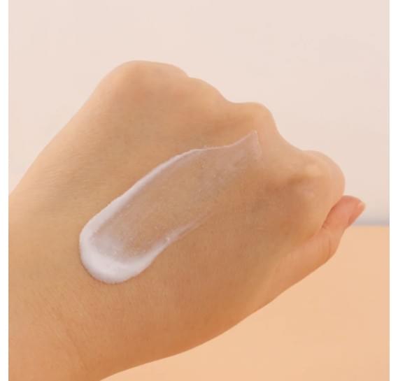 Крем солнцезащитный с арбутином для лица и тела FOODaHOLIC Multi Sun Cream SPF50+ PA+++ 250 мл