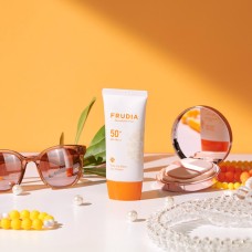 Солнцезащитный крем-основа Frudia Tone Up Base Sun Cream SPF50+ PA+++