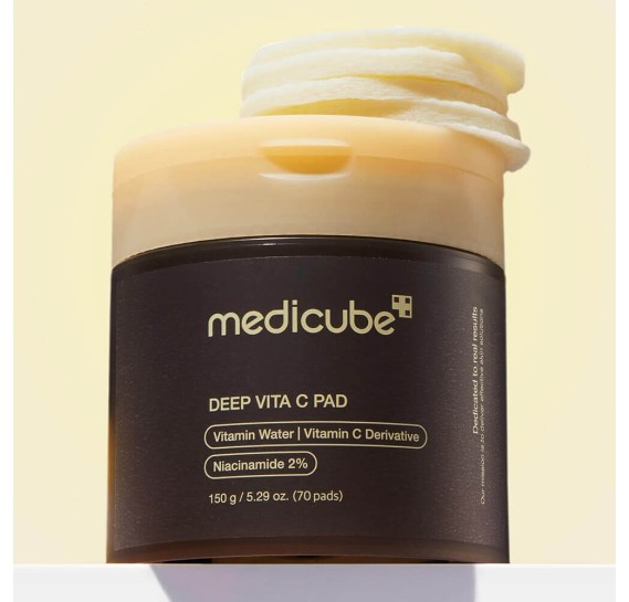 Осветляющие пэды с витамином С medicube Deep Vita C Pad MEDICUBE 70 шт