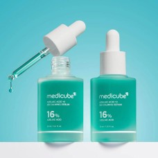 Успокаивающая сыворотка с азелаиновой кислоты Medicube Azelaic Acid 16 BB Calming Serum