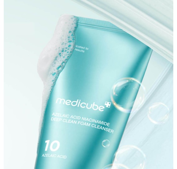 Очищающая пенка с азелаиновой кислотой medicube Azelaic Acid Niacinamide Deep Clean Foam Cleanser MEDICUBE 120 мл
