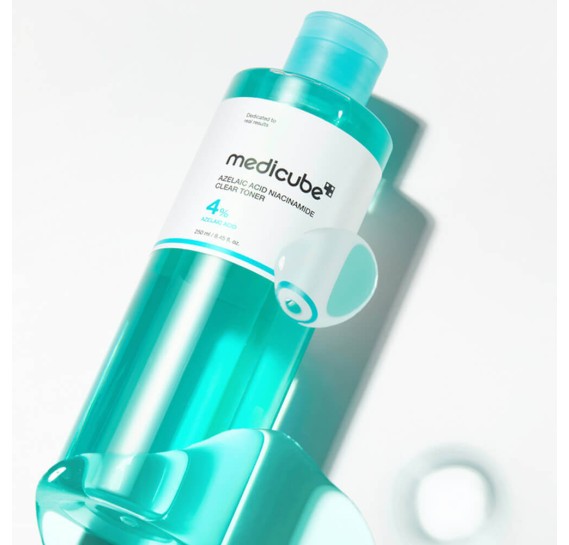 Очищающий тоник с 4% азелаиновой кислоты medicube Azelaic Acid Niacinamide Clear Toner MEDICUBE 250 мл