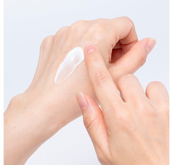 Солнцезащитный крем с ниацинамидом TIAM B3 Niacin Sunscreen SPF50+ PA ++++ 50 мл