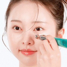 Масажний крем для шкіри навколо очей з ПДРН і золотом VT Cosmetics PDRN Reedle Shot Eye Lifter