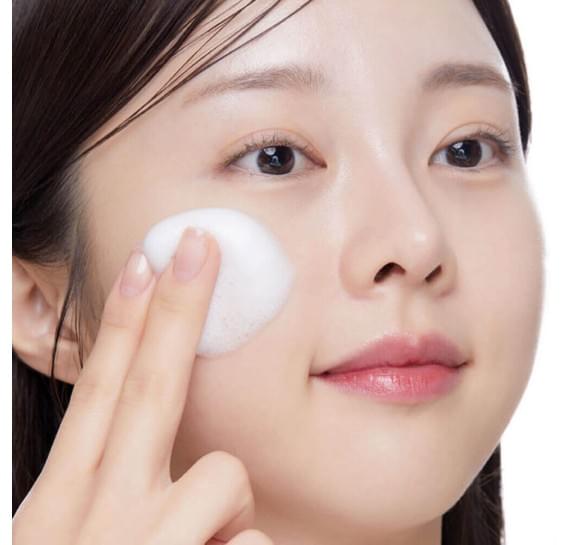 Бульбашкова сироватка з ніацинамідом і глутатіоном VT Cosmetics Niacinamide Glutathione Yellow Micro Bubble Serum VT COSMETICS 70 мл